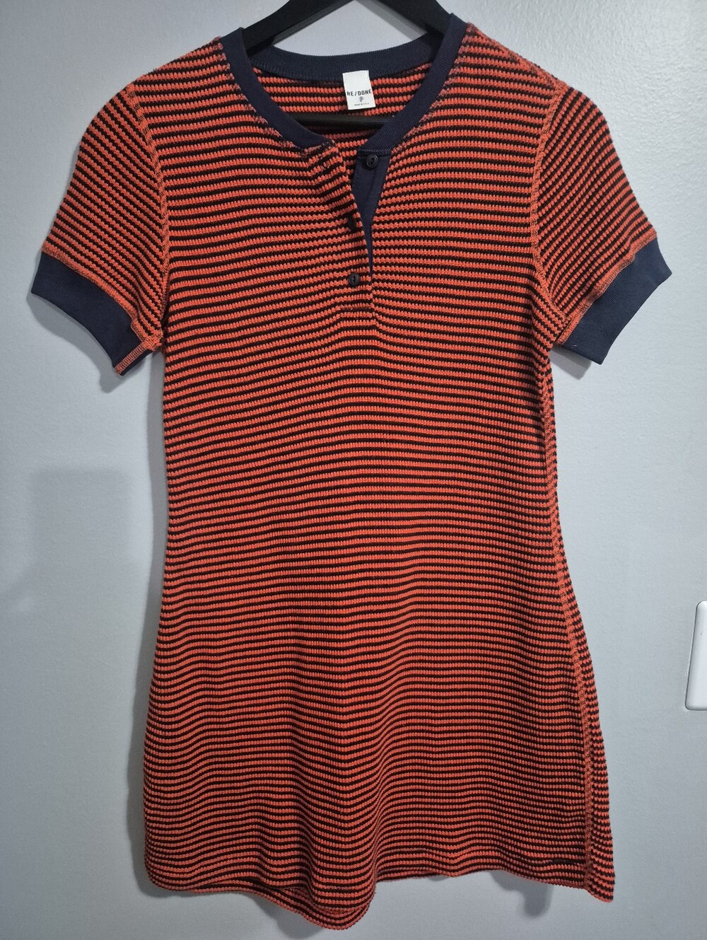 Re/done revolve orange navy Ribbed Knit Henley short sleeve Mini Dress Sz Small